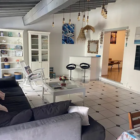 Maison De Proximite Bord De Holiday home